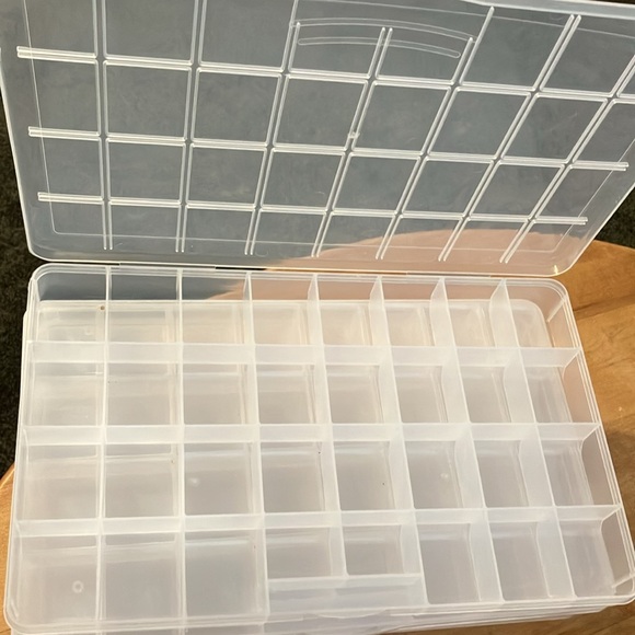 3 Jewelry or Bead Storage containers 32 compartments each - Picture 2 of 14
